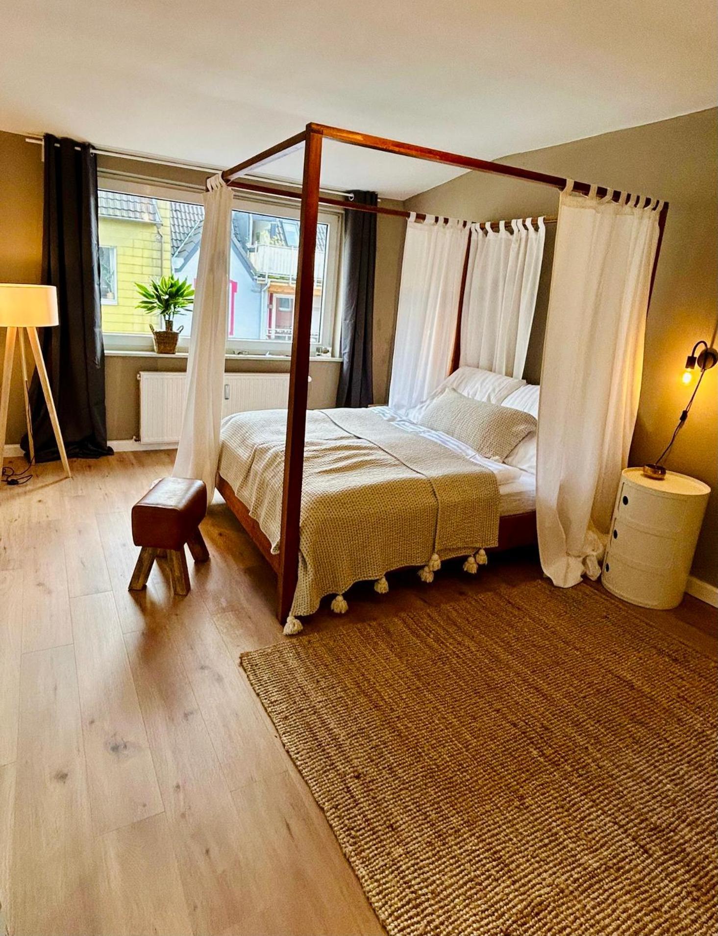 Feelslikehome - Urbane Altbauwohnung Mit Dachterasse& Parkplatz Μπόχουμ Εξωτερικό φωτογραφία